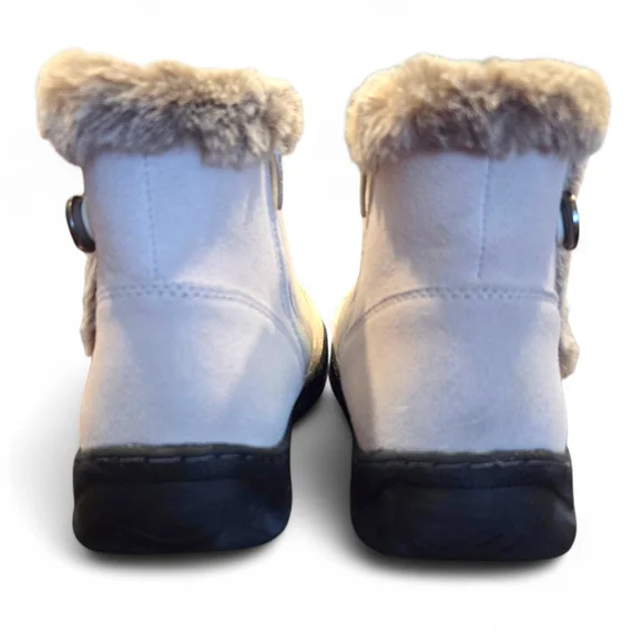 Khombu Iris 1527296 Ivory Suede Leather All Weather Boots W/ Faux Fur Trim Sz 7M - Picture 4 of 15